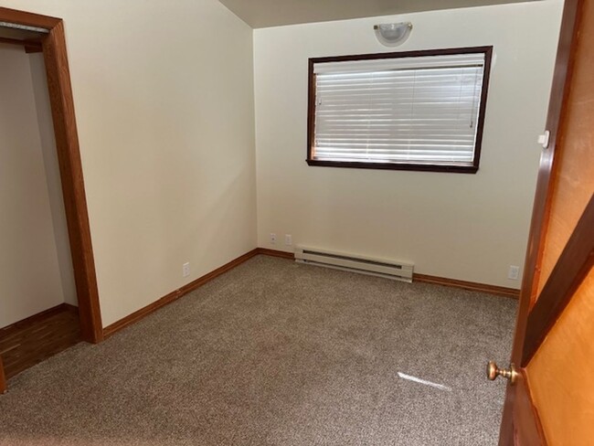 Building Photo - Available Now! 3 Bedroom ~ 1 Bathroom Hous...