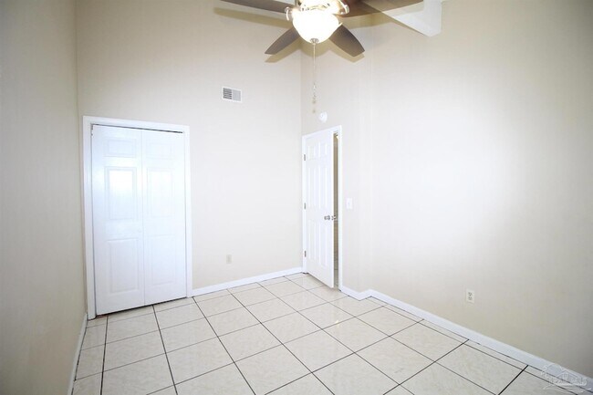 Building Photo - 907 N 77th Ave