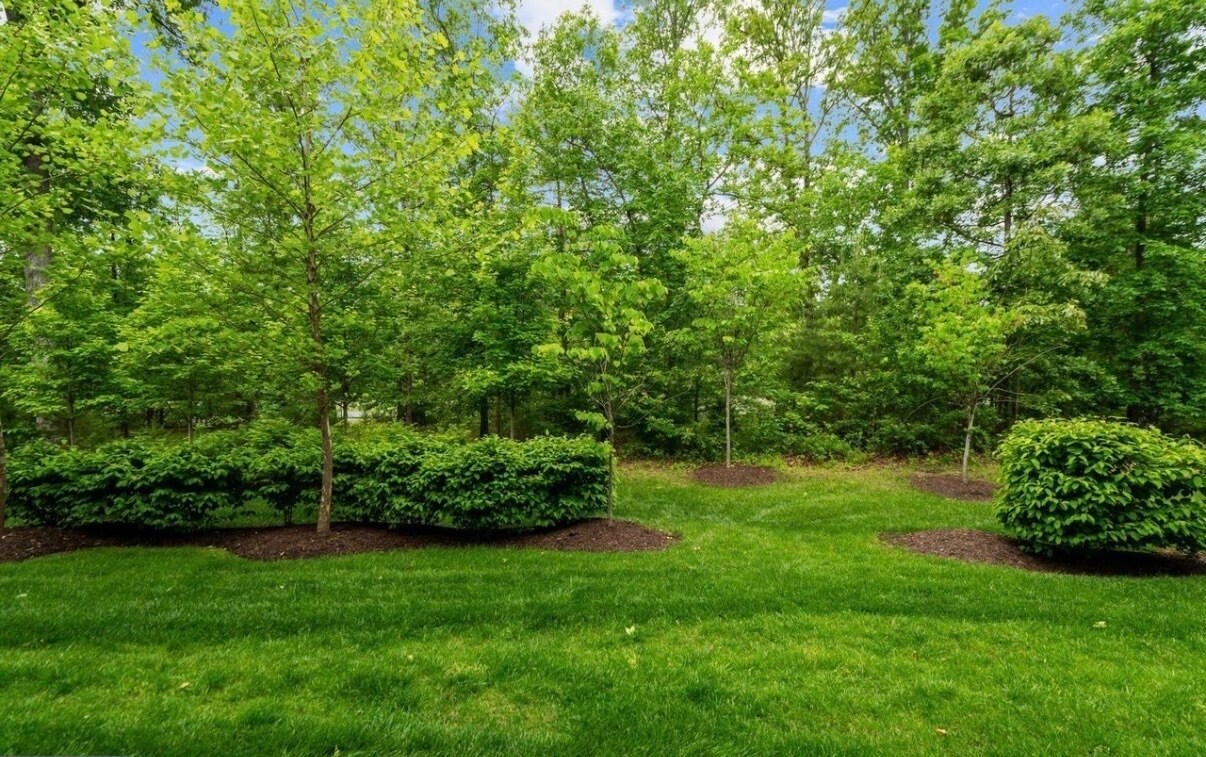 Building Photo - 23255 Milltown Knoll Sq