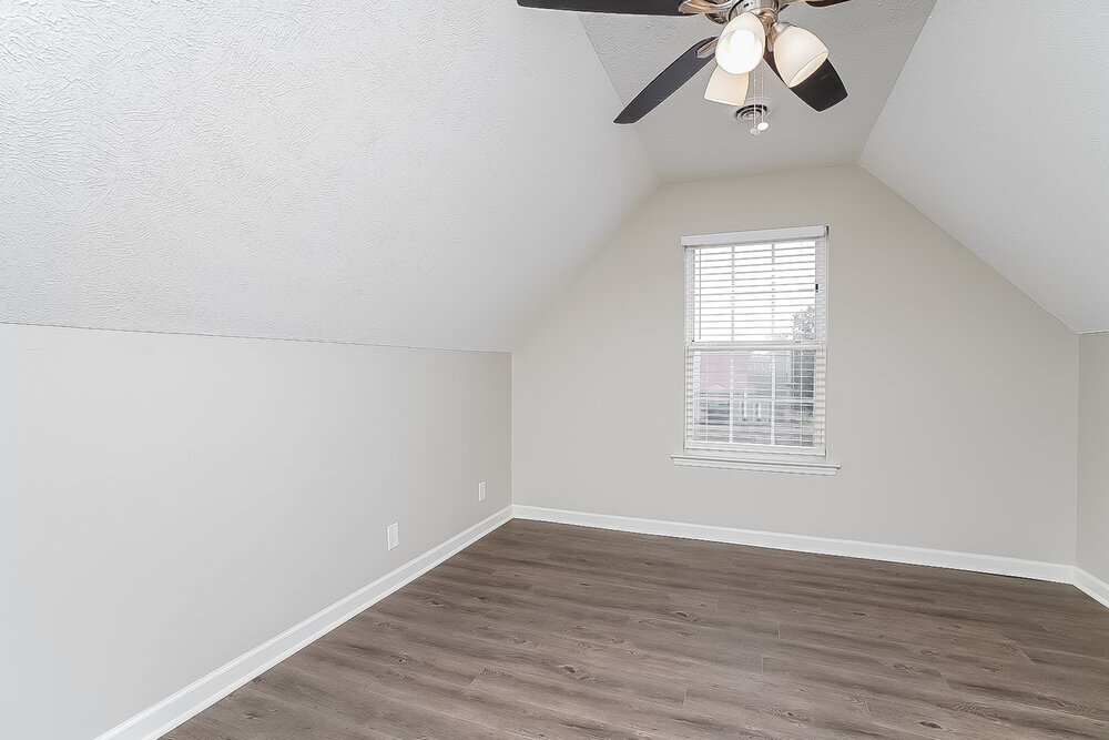 Building Photo - 2301 Weber Ct