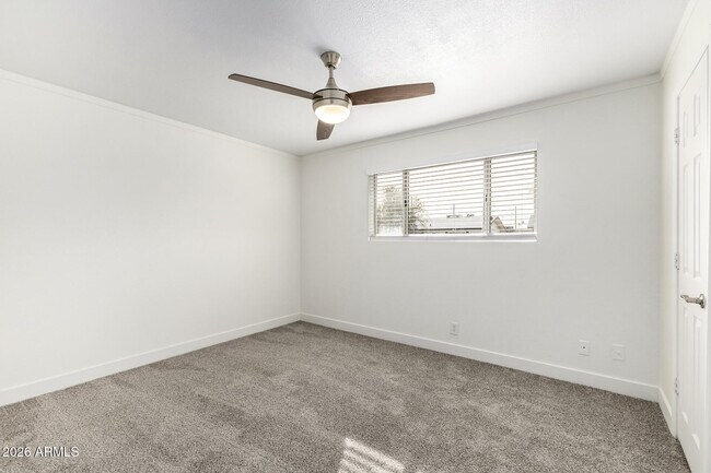 Building Photo - 3920 W Harmont Dr