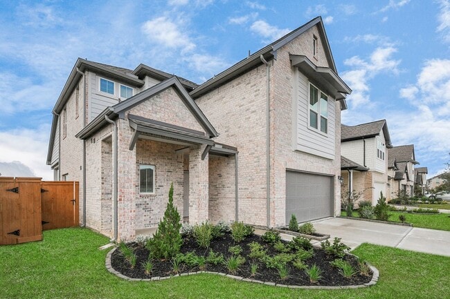 Building Photo - Welcome to the Adair — Five-Bedroom Living, Contemporary Style.