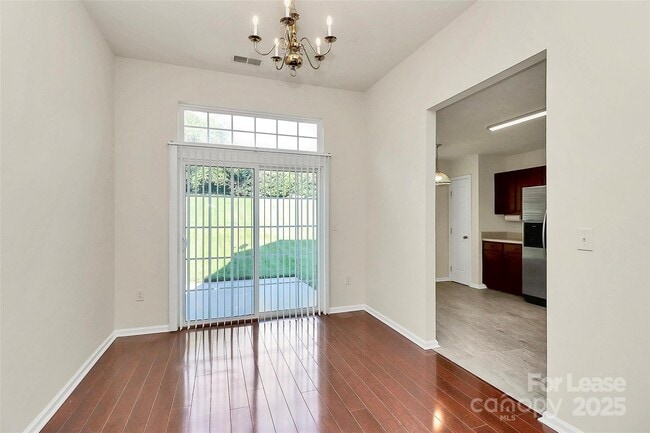 Building Photo - 10009 Barbee Dr