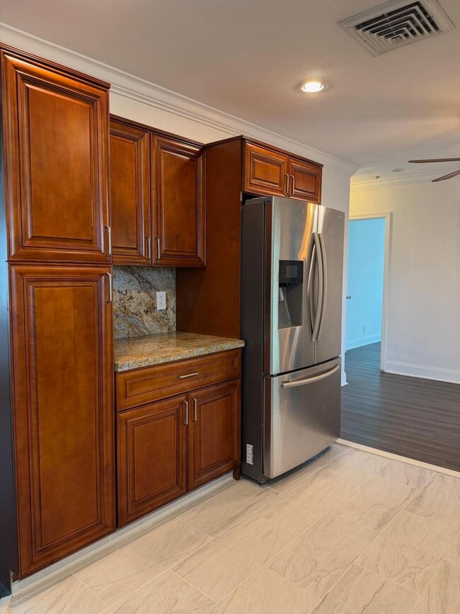 Building Photo - 3 Forest Hills Ln