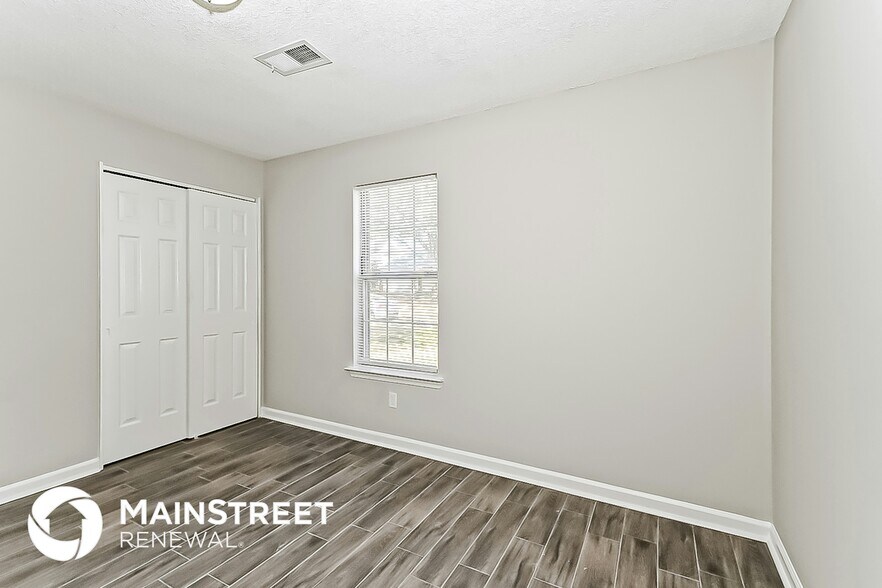 Building Photo - 7145 Peppermill Ln