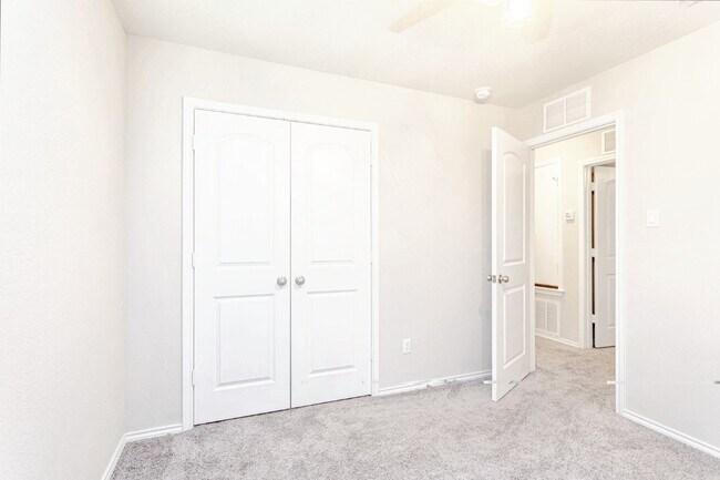 Building Photo - 632 Reinhardt Blvd