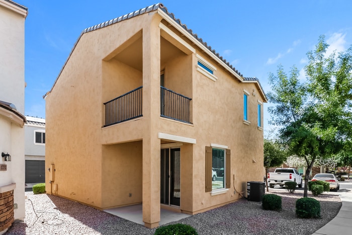 Building Photo - 17736 W Mandalay Ln
