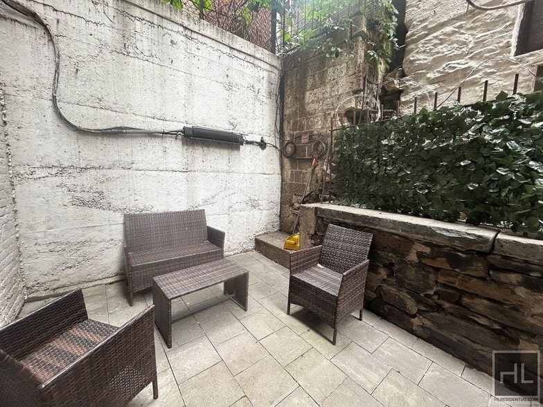 Building Photo - East 25th Street