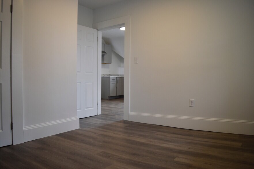 Building Photo - 70 Arlington St