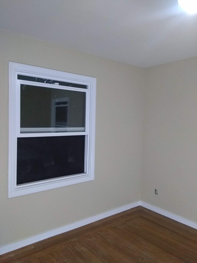 Building Photo - 2424 Humboldt St