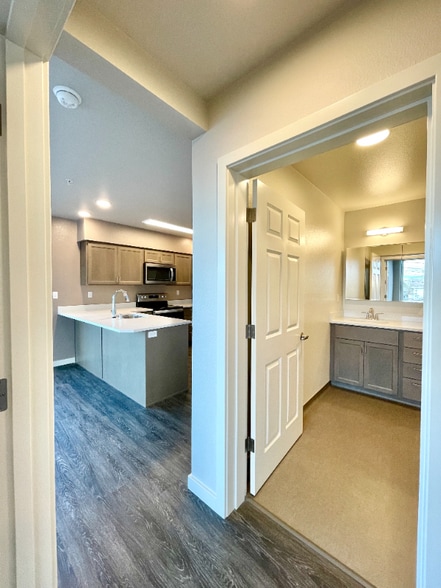 Building Photo - 1925 S I St