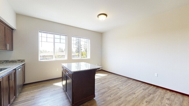 Building Photo - 3321 173rd Pl NE