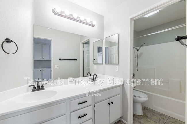 Building Photo - 29363 Shady Ln