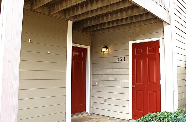 Building Photo - 351 Waters Edge Ln