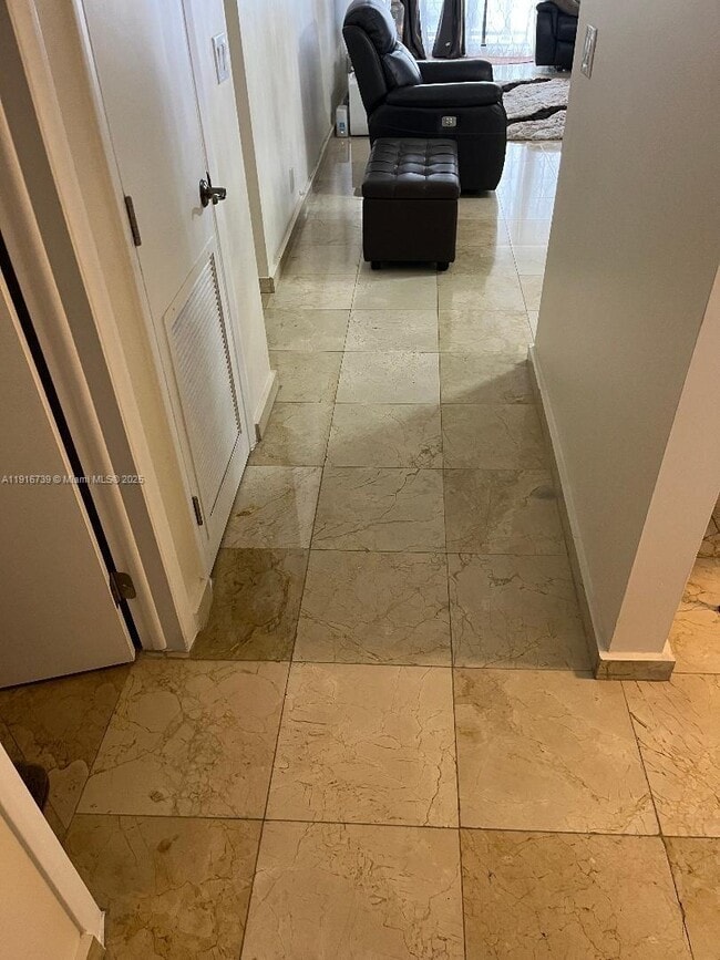 Building Photo - 2301 S Ocean Dr