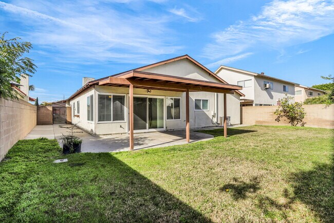 Building Photo - 11640 Cozumel St