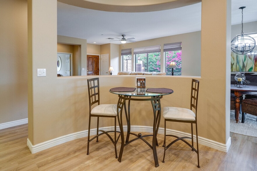 Building Photo - 2501 W Myopia Ct