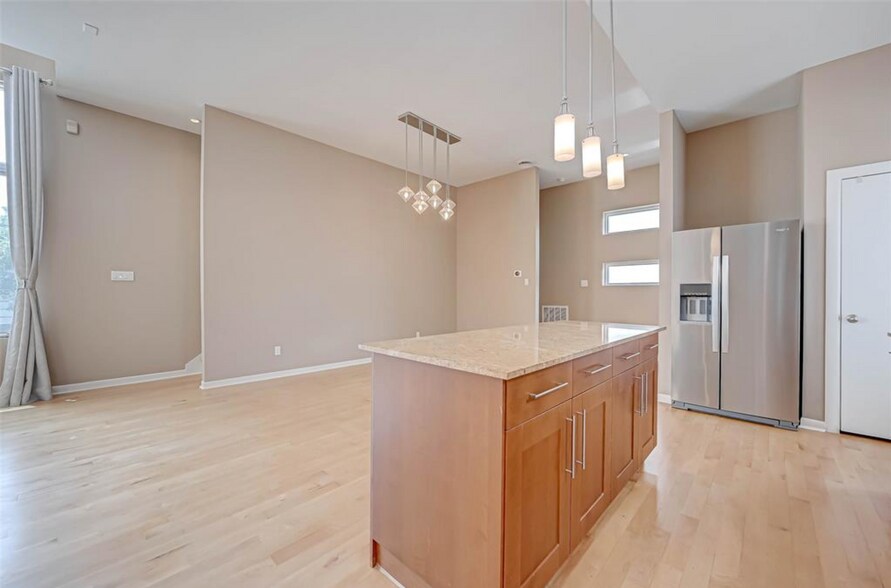 Building Photo - 5628 Kiam St