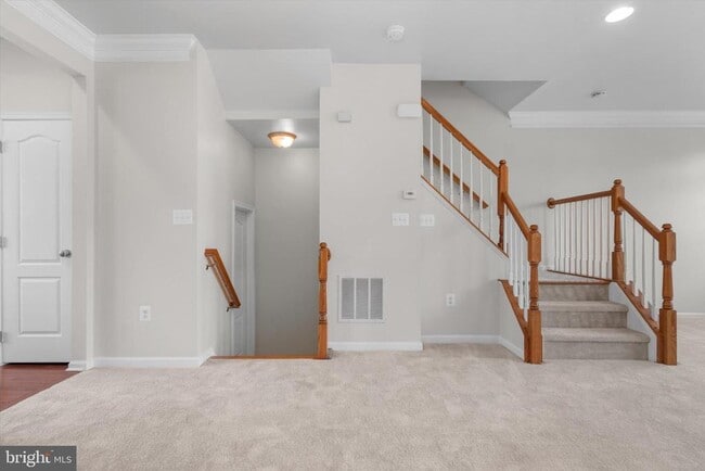 Building Photo - 43187 Loudoun Reserve Dr