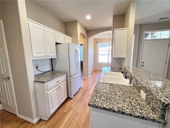 Building Photo - 28 Highland Pkwy