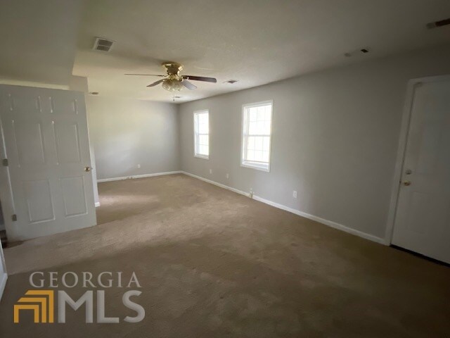 Building Photo - 22 Meadow Chase Way