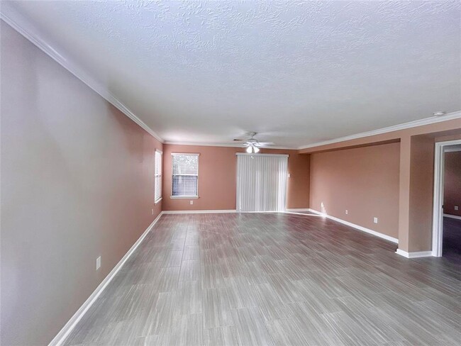 Building Photo - 803 Sweet Flower Dr