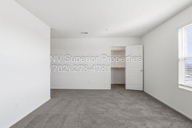 Building Photo - Aliante!! Never lived in!!! Gated!! Community Pool!!! Playground!! 2 Car Garage!! Tankless Hot wa...