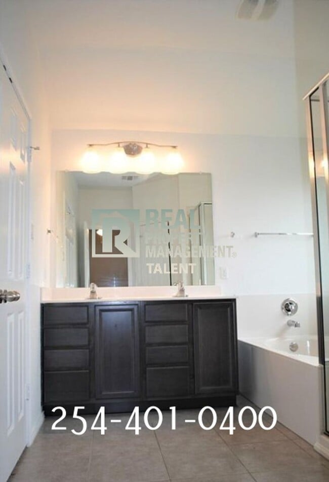 Building Photo - 8719 Open Prairie Dr