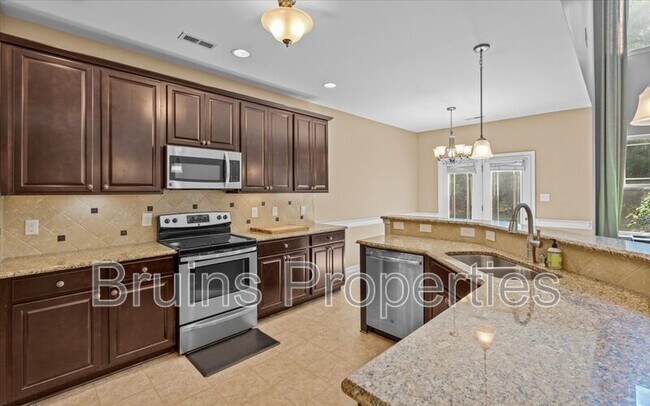 Building Photo - 1814 Castle Gate Ct