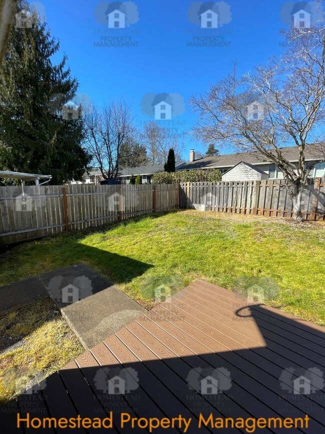 Building Photo - Homestead loves their tenants! 1/2 one months rent!