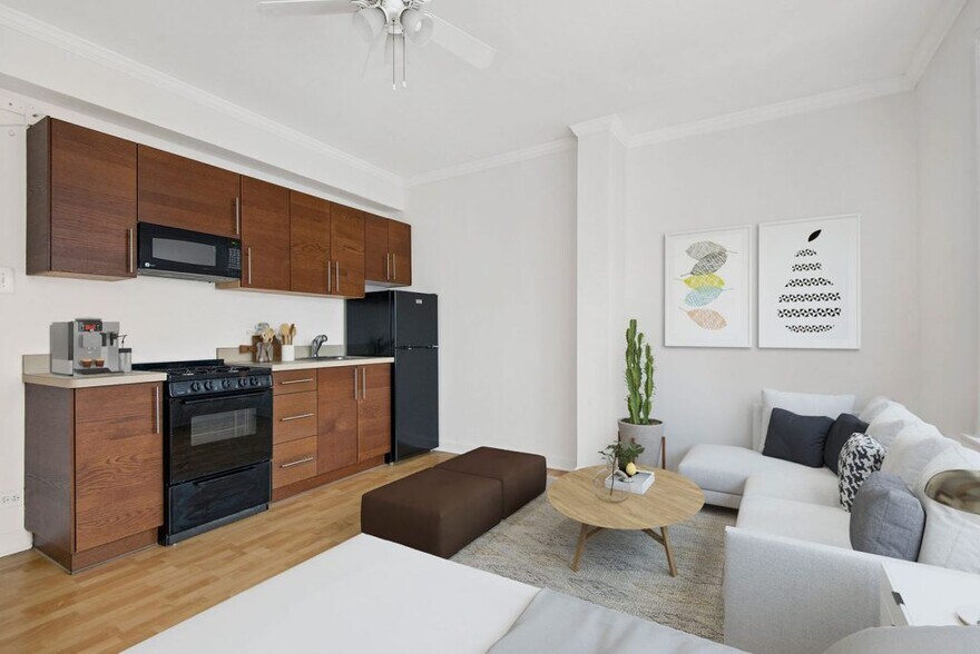 STUD Living Area - 1940 N. Lincoln