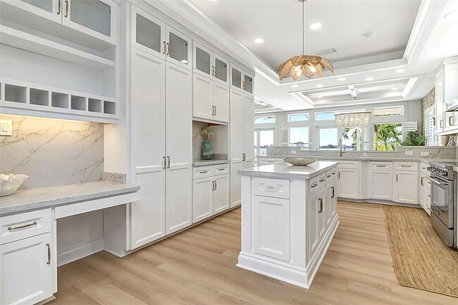 Building Photo - 644 Boca Ciega Isle Dr