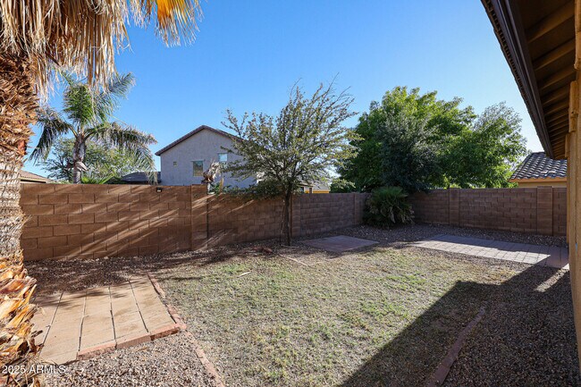 Building Photo - 7335 W Desert Mirage Dr