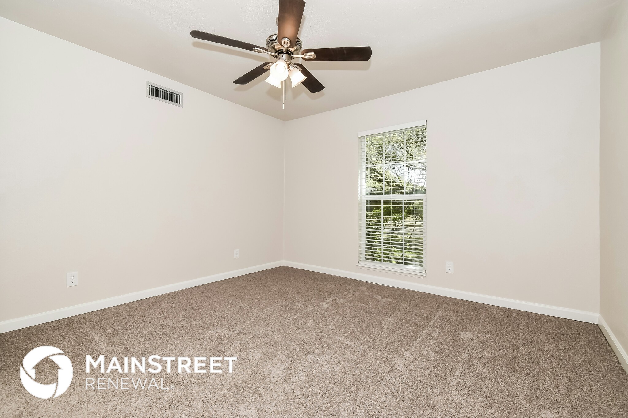 Building Photo - 6301 Casa Vista Dr