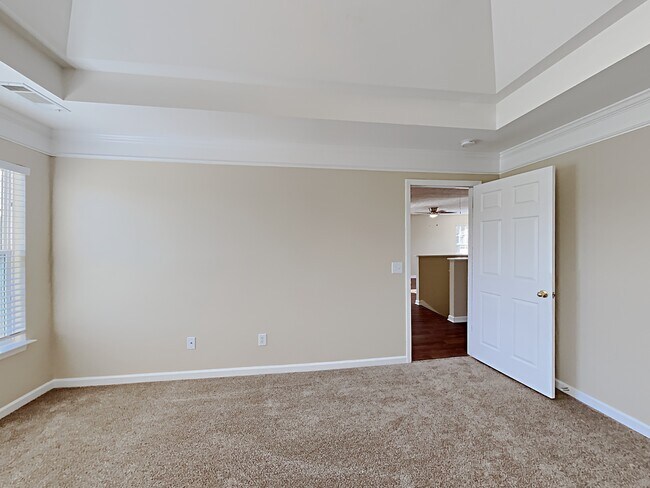 Building Photo - 157 Walton Trace S