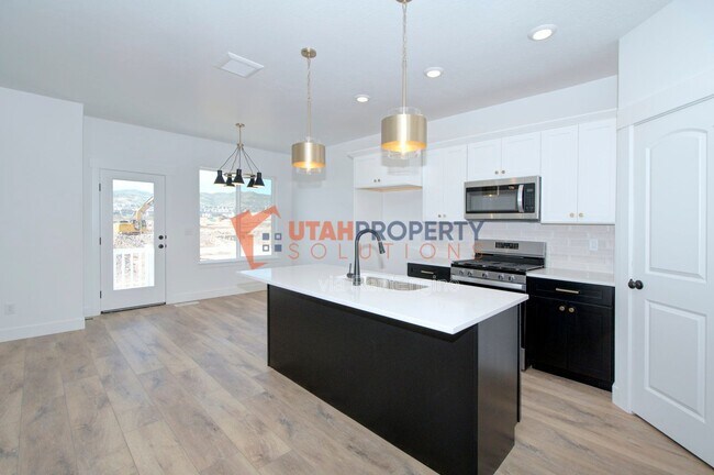 Building Photo - 4423 Templar Dr