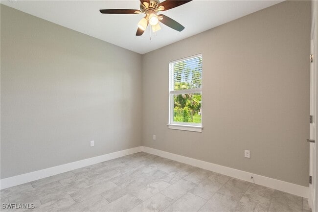 Building Photo - 3584 Laslo Ave