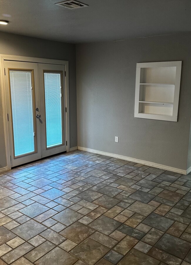 Building Photo - Cedar Terrace