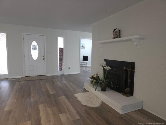 Building Photo - 5945 Muscat Rd