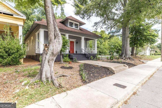 Building Photo - 1475 3rd St