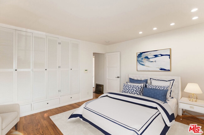 Building Photo - 437 N Swarthmore Ave