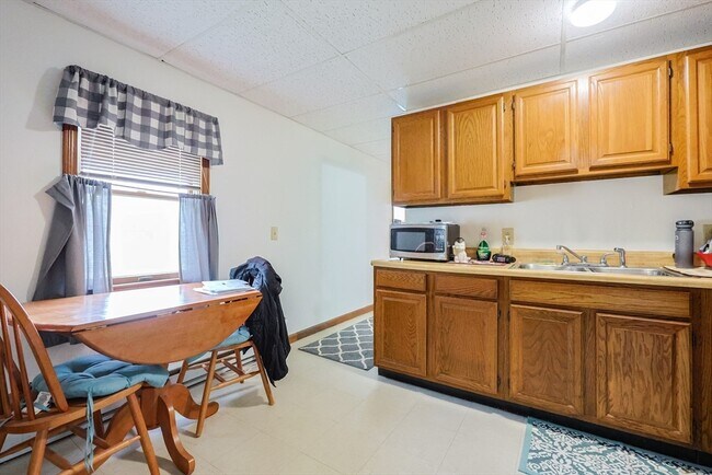 Building Photo - 31-33 Leicester St