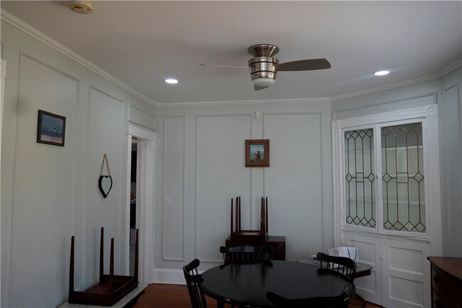 Building Photo - 1362 Narragansett Blvd