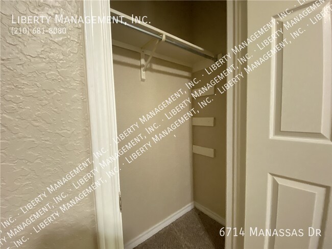 Building Photo - 6714 Manassas Dr