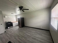 Building Photo - 136 Brunson Ave