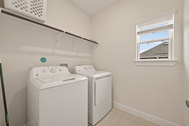 Building Photo - 11413 Velvet Fld Dr