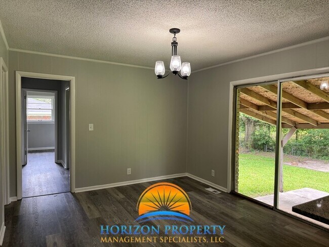 Building Photo - 6117 Colfax Rd NW