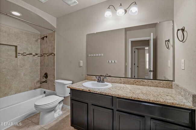Building Photo - 3836 Loma Cristobal