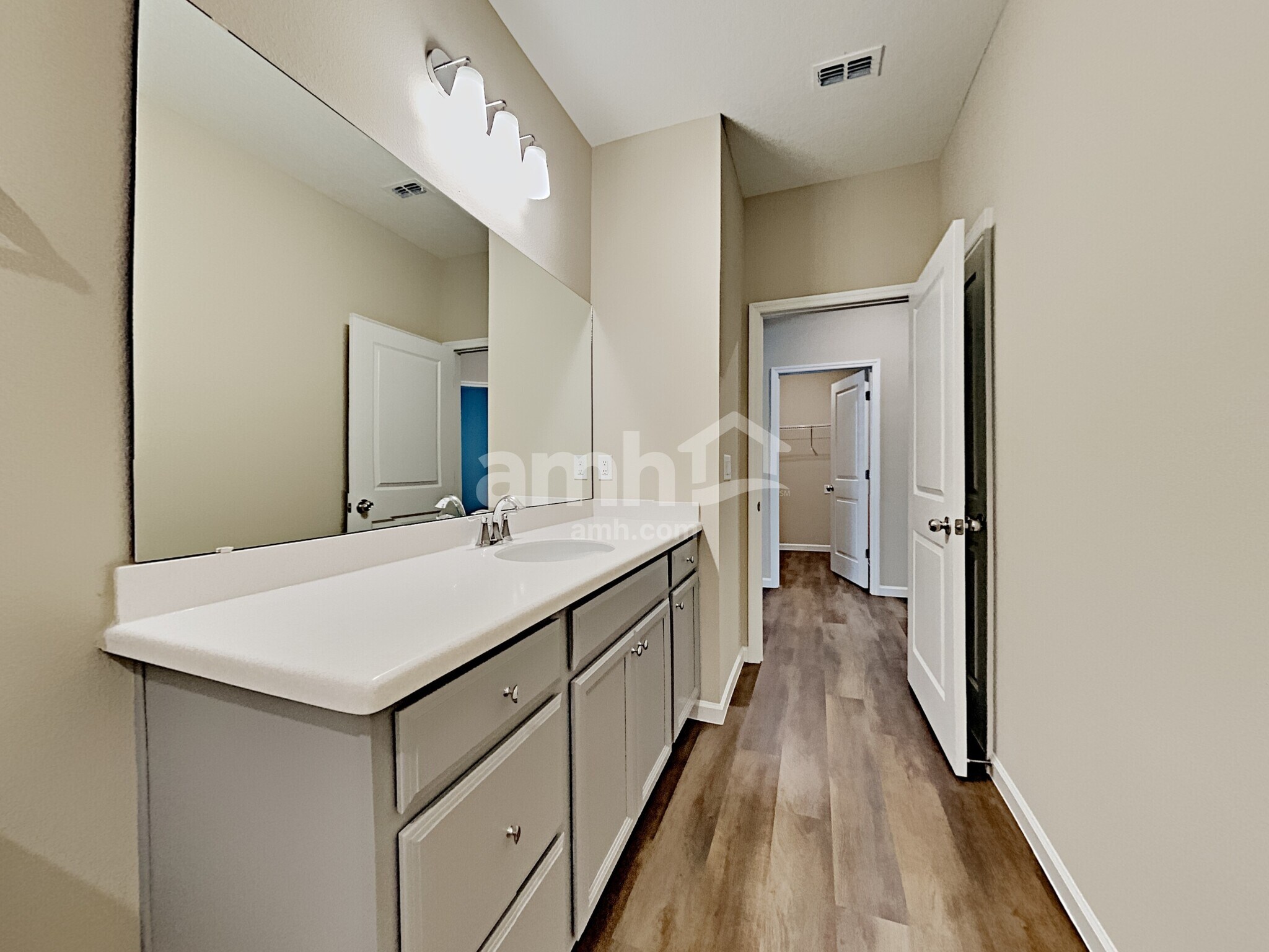 Building Photo - 300 Anastasia Park Rd