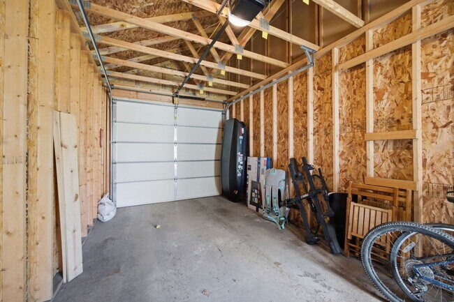 Building Photo - Two Bedroom Condominium located in Central Missoula